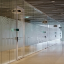 Double glass partitions with KDD90F aluminum framed door