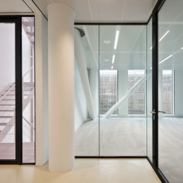 Fire resistant glass wall at Plus Ultra Leiden