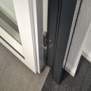 Double sealed door with drop seal and very high acoustic values 