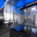 Meeting room with seamless glass partition at Flow Amsterdam