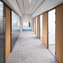 Double glass corridor divding partition with blinds between the glass