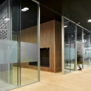 4 meter high full glass partitions with T-connection
