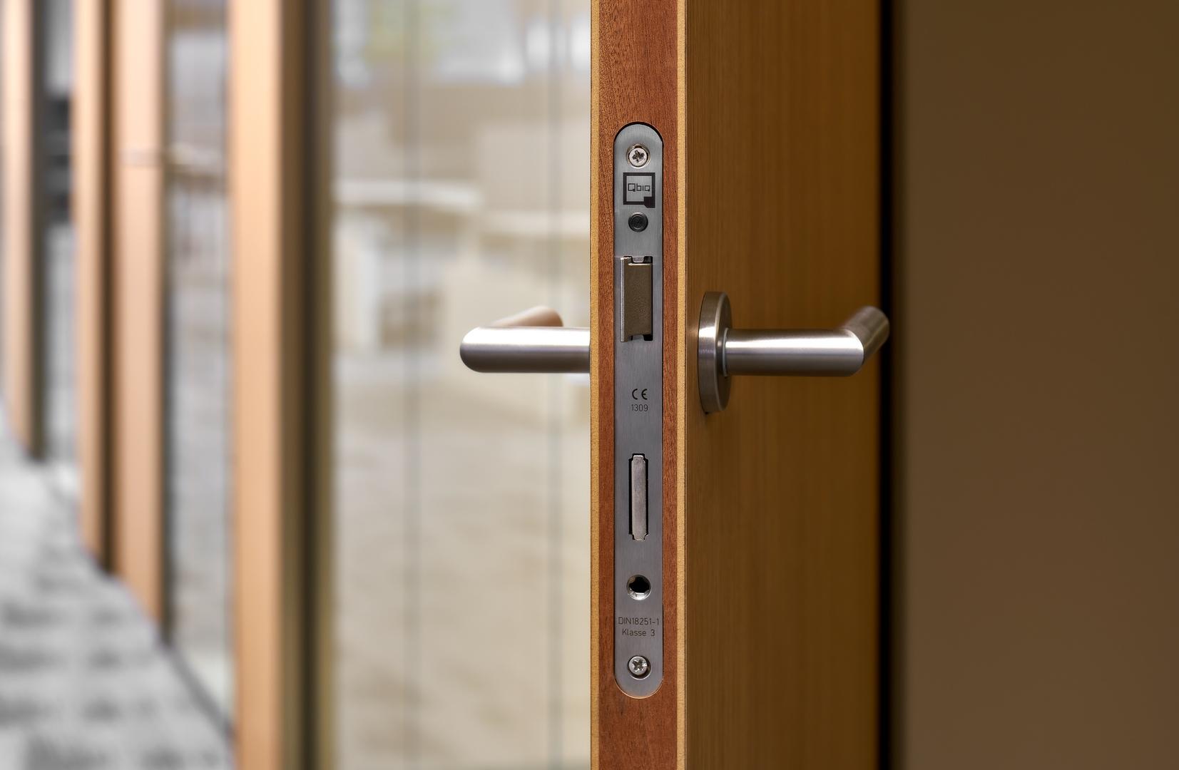 QbiQ lock in a HPL door