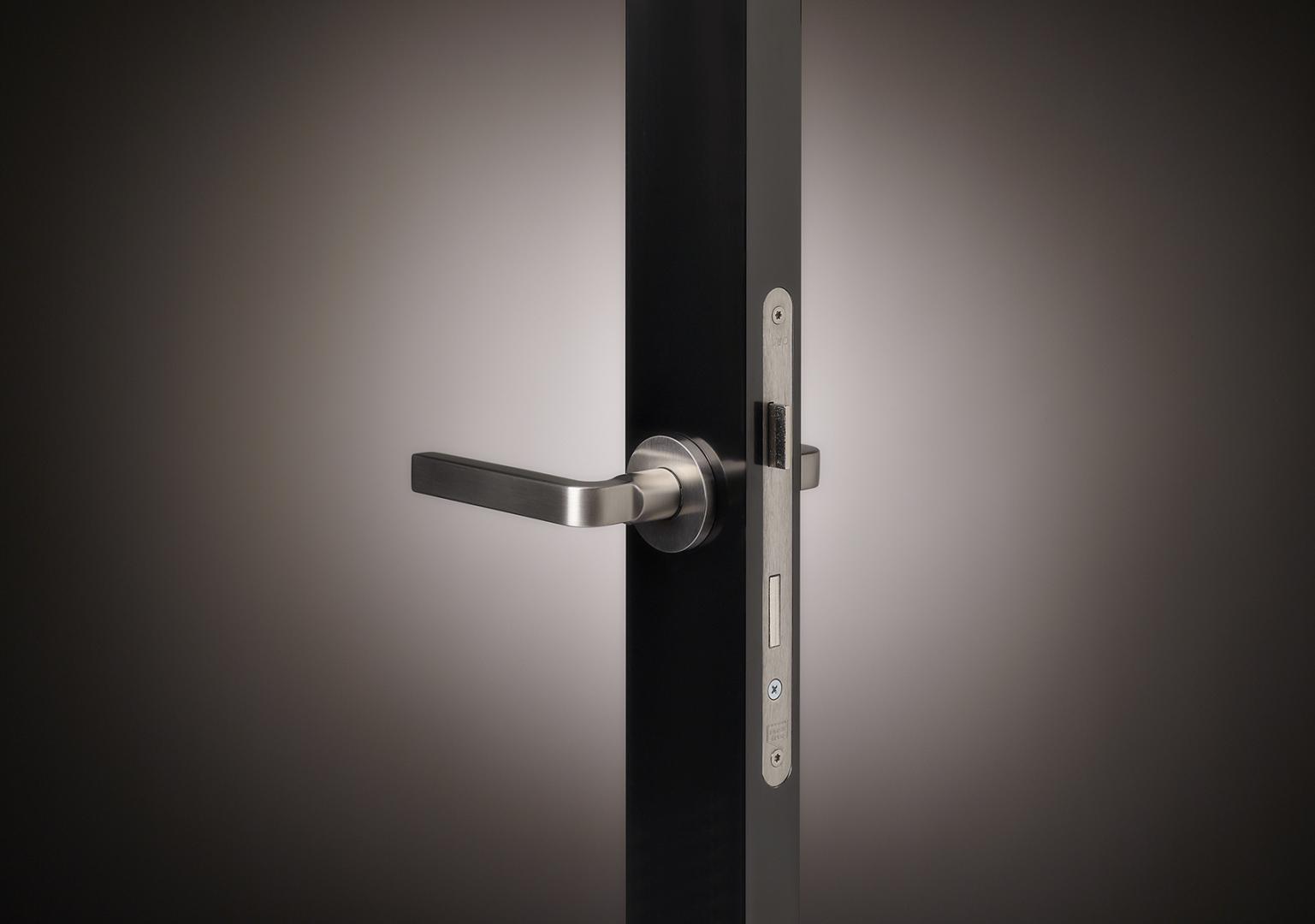 Door handle model 1004