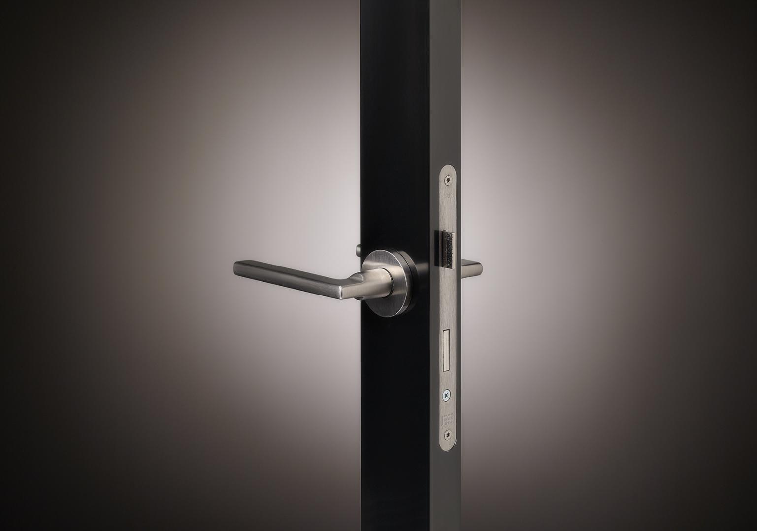 Door handle model 1035