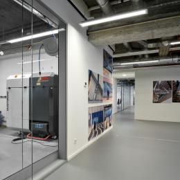 Modelshop room with partition walls of QbiQ