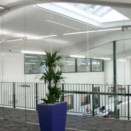 Full glass partition with special fitting at Stadwonen Rotterdam