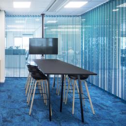 Converstaion / meeting room of glass
