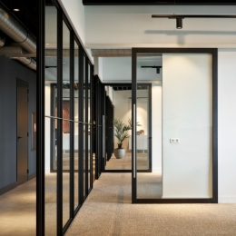 Multiple glass partition and sliding door