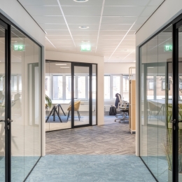 iQ Single partition with KDEC framed door
