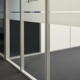 System walls double and singel glass with vertical stands